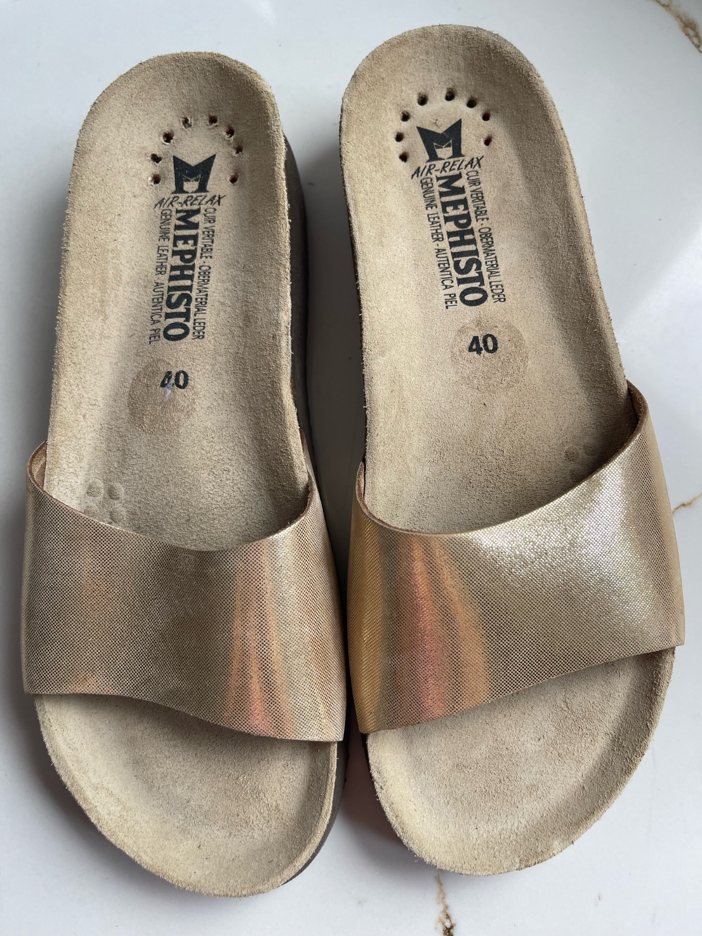 Mephisto leather Gold Slide Sandals size 9